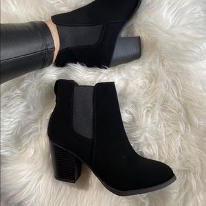 ▪️NEW▪️ Black Ankle booties